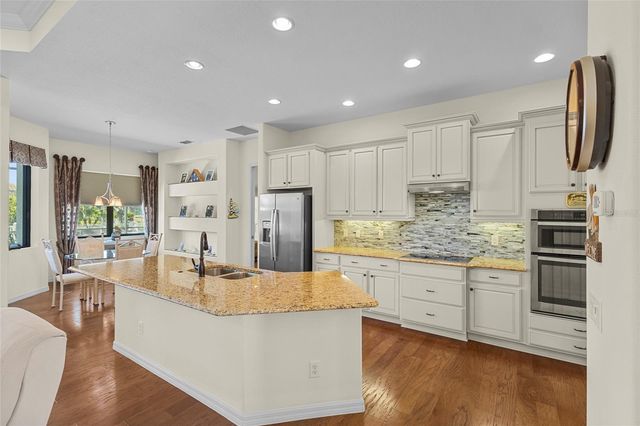 576 MAST DRIVE, Bradenton, FL 34208