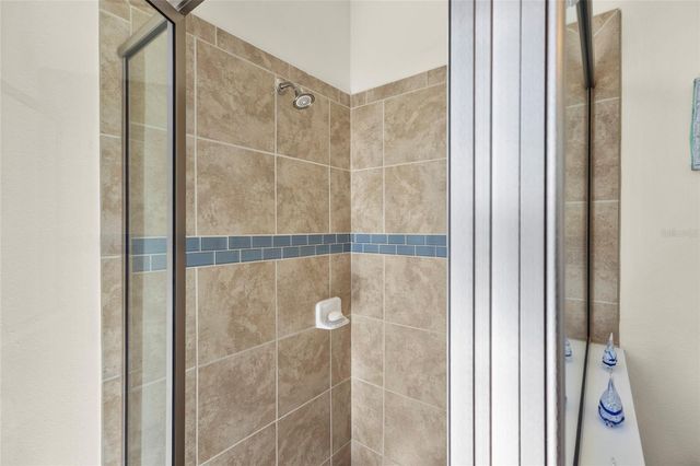 576 MAST DRIVE, Bradenton, FL 34208