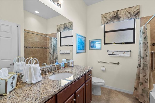 576 MAST DRIVE, Bradenton, FL 34208