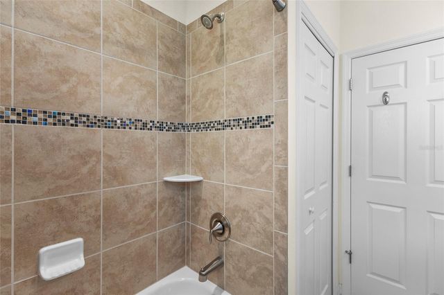 576 MAST DRIVE, Bradenton, FL 34208