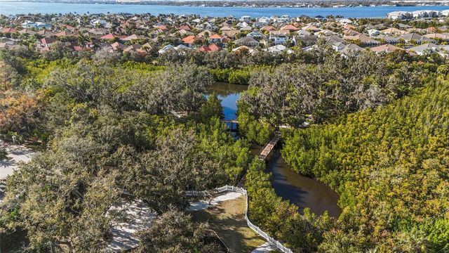 576 MAST DRIVE, Bradenton, FL 34208