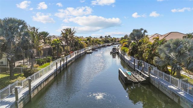 576 MAST DRIVE, Bradenton, FL 34208