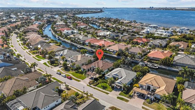 576 MAST DRIVE, Bradenton, FL 34208