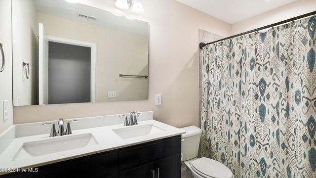 528 Foothills Street, Aberdeen, NC 28315