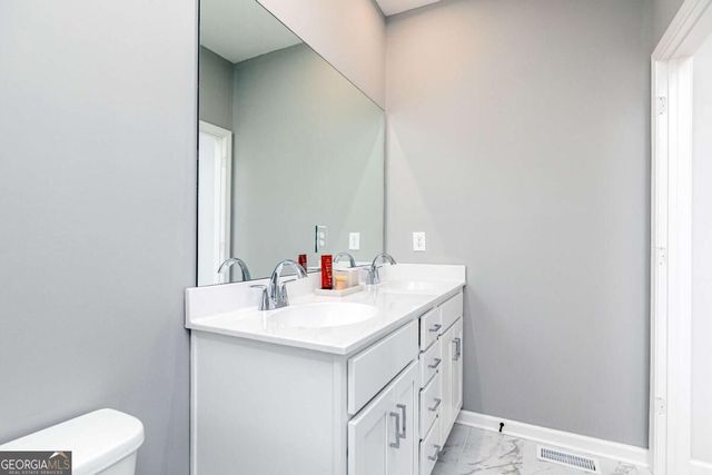 2845 Beacon Bend Crossing, Lawrenceville, GA 30043