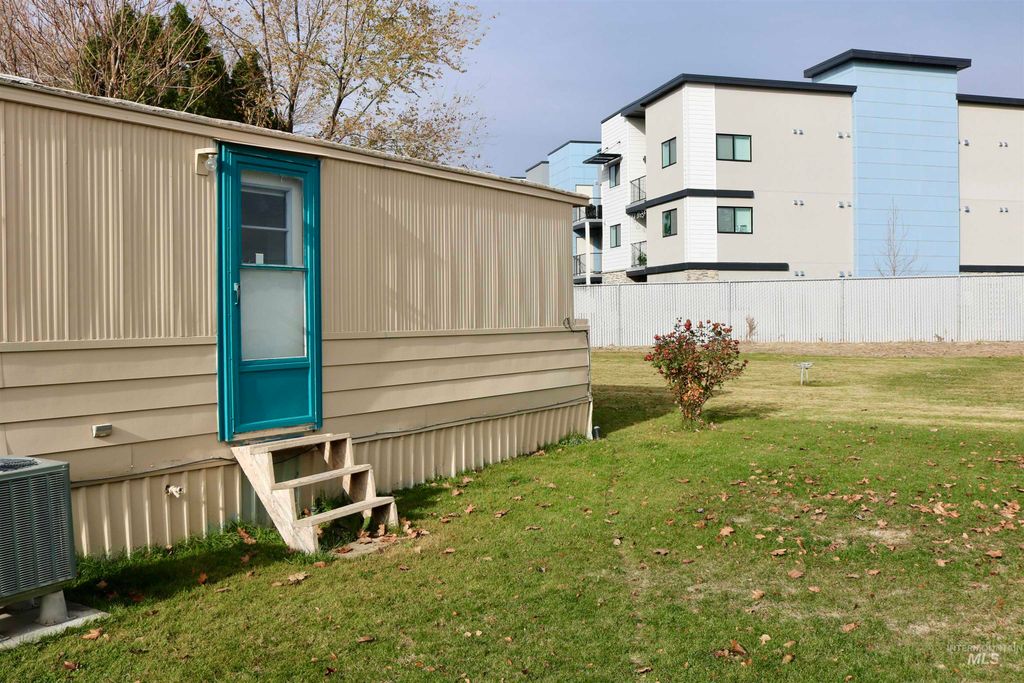 1410 Flamingo 105, Nampa, ID 83651 photo 25