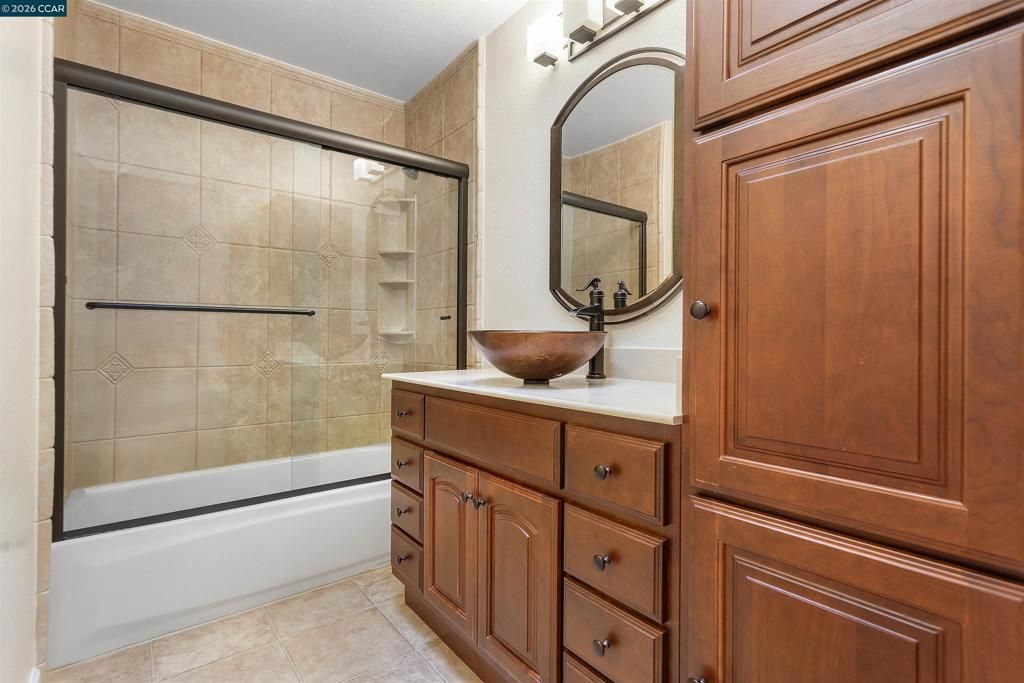 Image 14 of property listing at 4731 Spinnaker Way, Discovery Bay, CA 94505