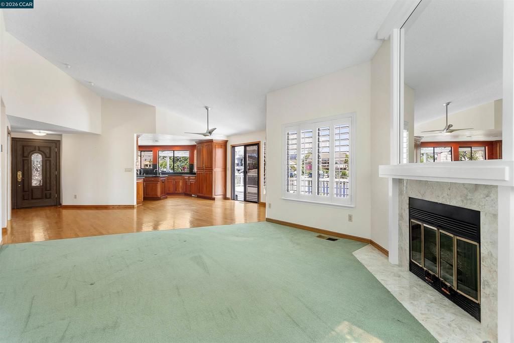 Image 6 of property listing at 4731 Spinnaker Way, Discovery Bay, CA 94505