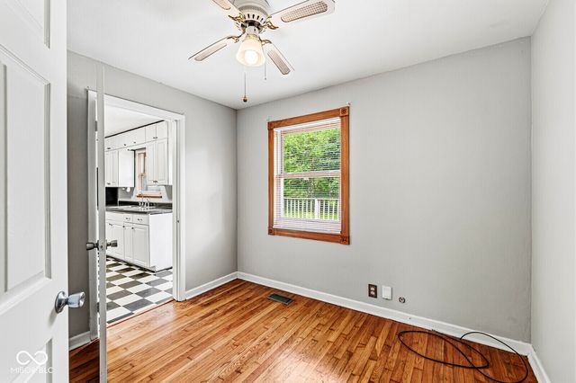 6634 N Oakview Drive, Indianapolis, IN 46278