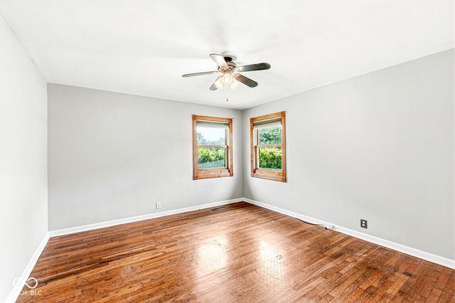 6634 N Oakview Drive, Indianapolis, IN 46278