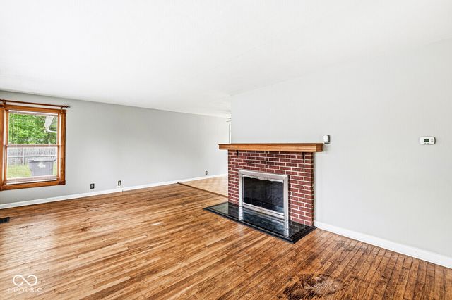 6634 N Oakview Drive, Indianapolis, IN 46278