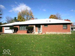 6634 N Oakview Drive, Indianapolis, IN 46278