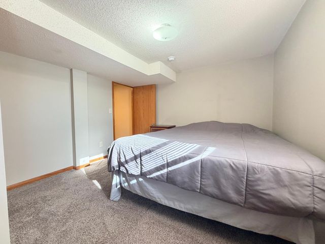 2032 Valleyhigh Drive NW, Rochester, MN 55901