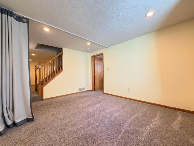 2032 Valleyhigh Drive NW, Rochester, MN 55901