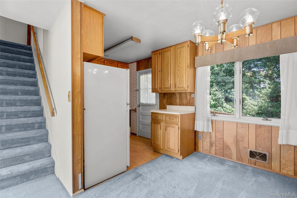 127 Rita Drive, Cortlandt Manor, NY 10567 — photo 5