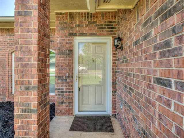 2508 Deer Chase Drive, Norman, OK 73071