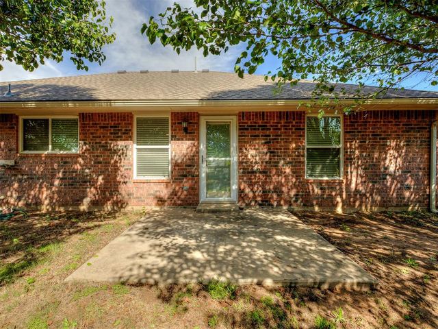 2508 Deer Chase Drive, Norman, OK 73071