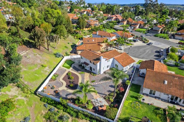 2622 Half Dome Pl, Carlsdbad, CA 92010