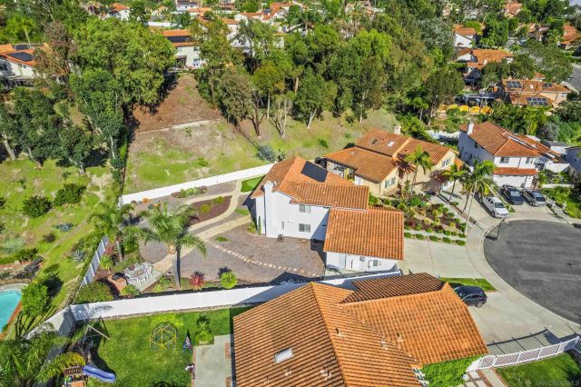 2622 Half Dome Pl, Carlsdbad, CA 92010