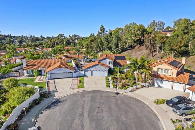 2622 Half Dome Pl, Carlsdbad, CA 92010