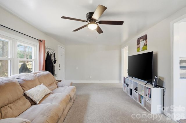 211 Ratchford Farm Road, Gastonia, NC 28056