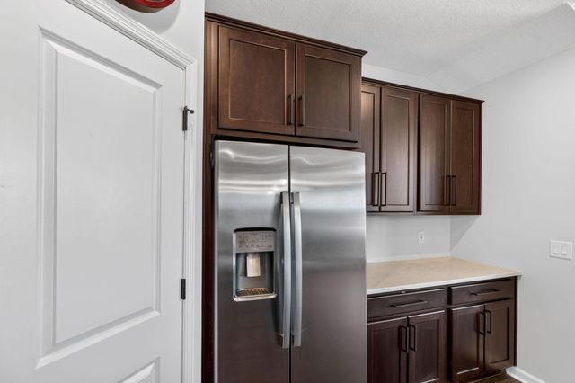 1863 Ivy Street, Shakopee, MN 55379