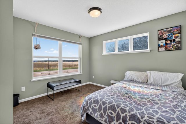 1863 Ivy Street, Shakopee, MN 55379