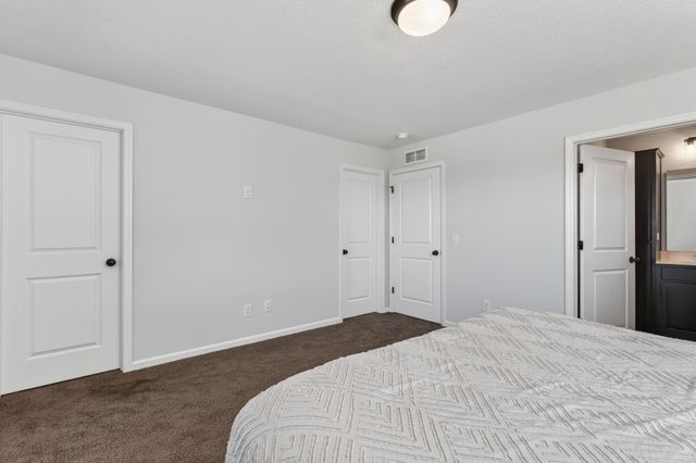 1863 Ivy Street, Shakopee, MN 55379
