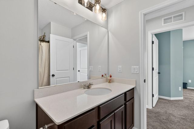 1863 Ivy Street, Shakopee, MN 55379