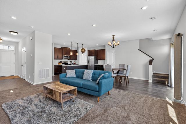 1863 Ivy Street, Shakopee, MN 55379