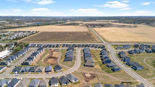 1863 Ivy Street, Shakopee, MN 55379