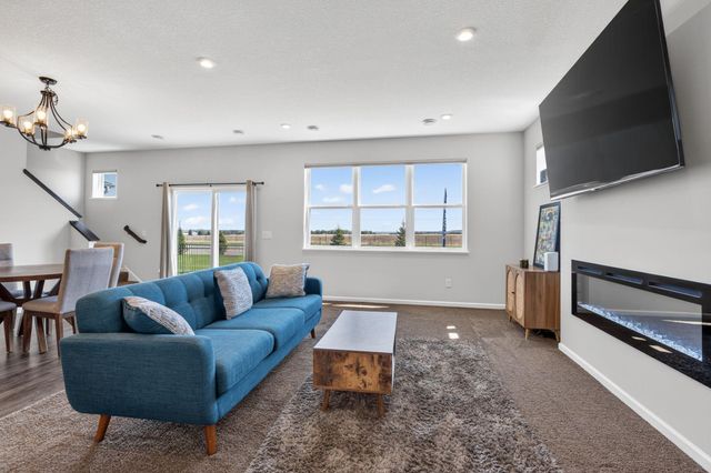 1863 Ivy Street, Shakopee, MN 55379