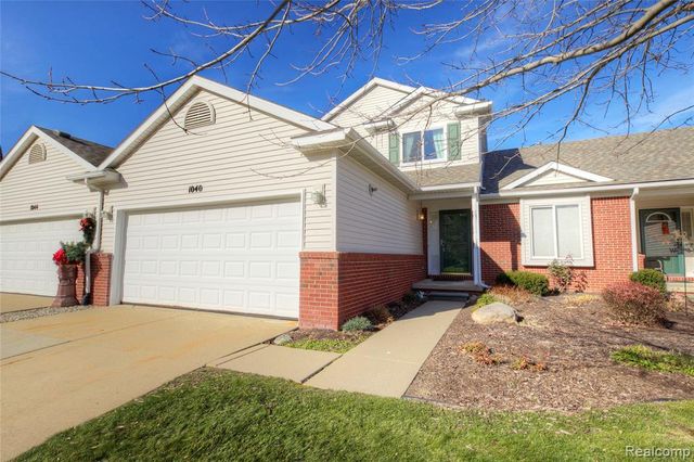 1040 Spirea, Howell, MI 48843