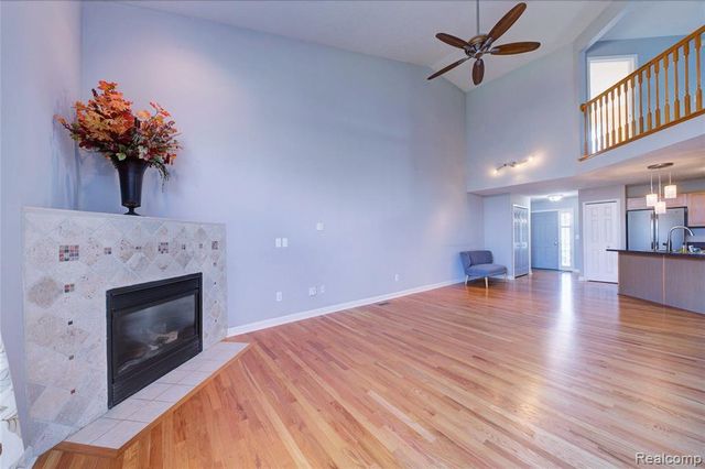 1040 Spirea, Howell, MI 48843