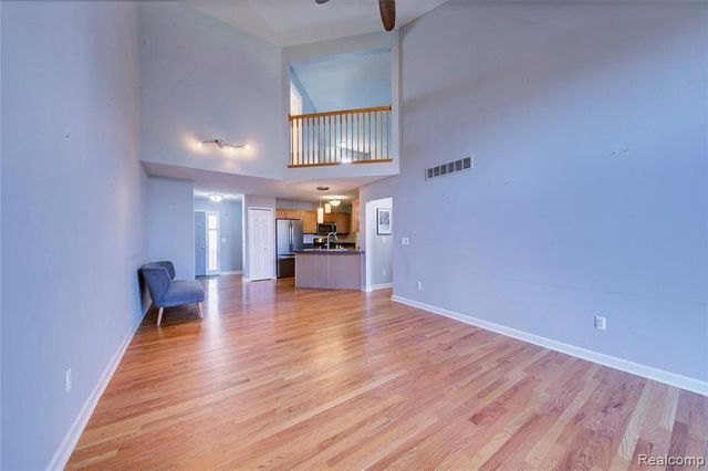 1040 Spirea, Howell, MI 48843