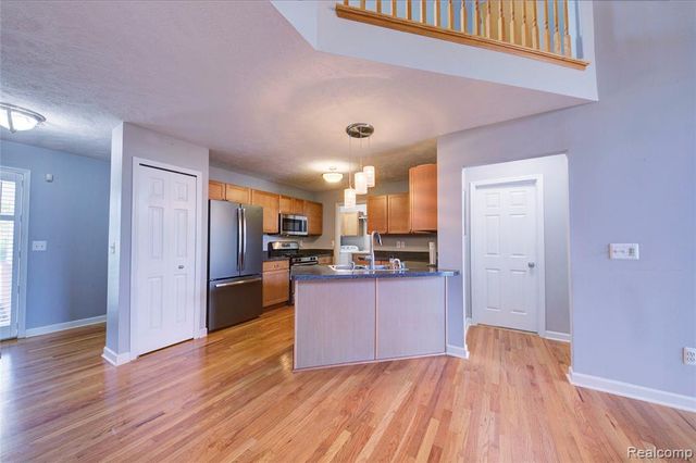 1040 Spirea, Howell, MI 48843