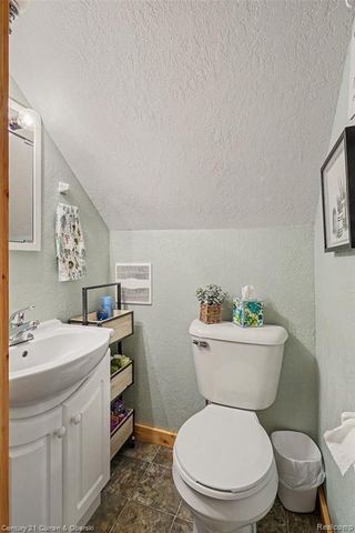 7875 Lake Street, Lake, MI 48632