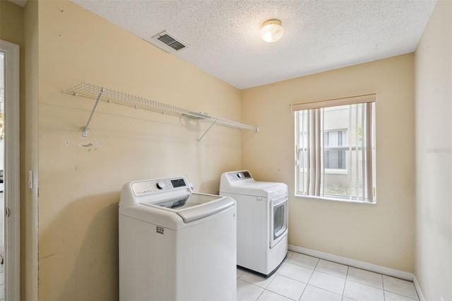 6415 ABBEYDALE COURT, Orlando, FL 32818