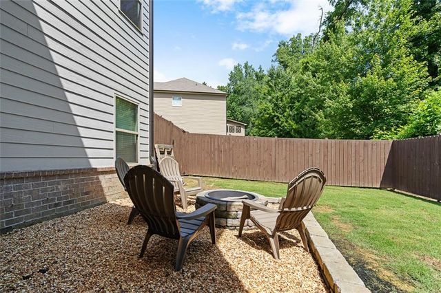 275 Henson Farm Drive, Loganville, GA 30052