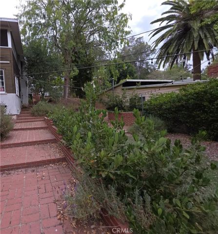 8709 Lookout Mountain, Los Angeles, CA 90046