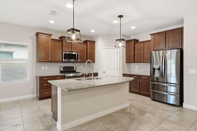 10826 E Topaz Avenue, Mesa, AZ 85212