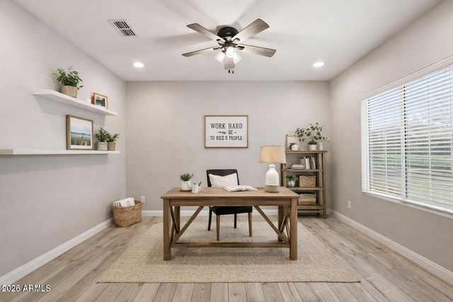 10826 E Topaz Avenue, Mesa, AZ 85212