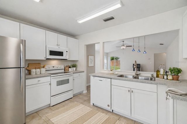 1706 ERIN BROOKE DRIVE, Valrico, FL 33594