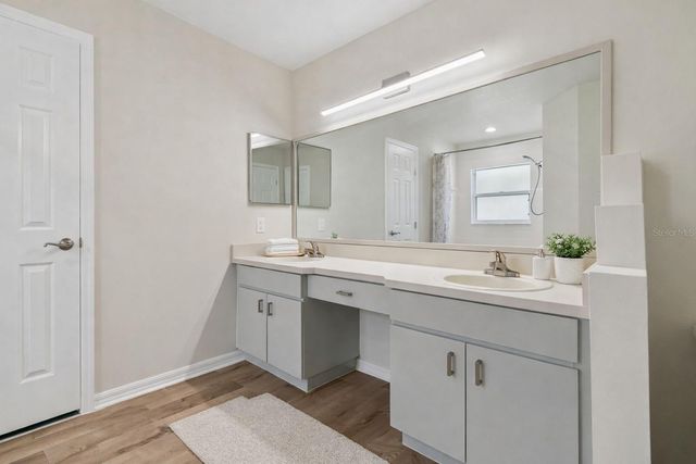 1706 ERIN BROOKE DRIVE, Valrico, FL 33594