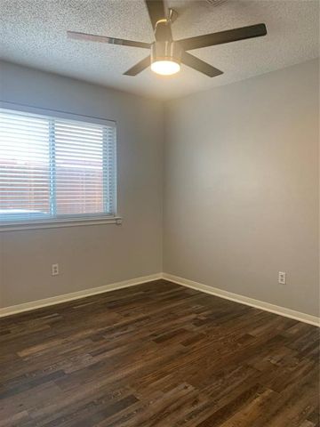 2766 Claremont Drive, Grand Prairie, TX 75052