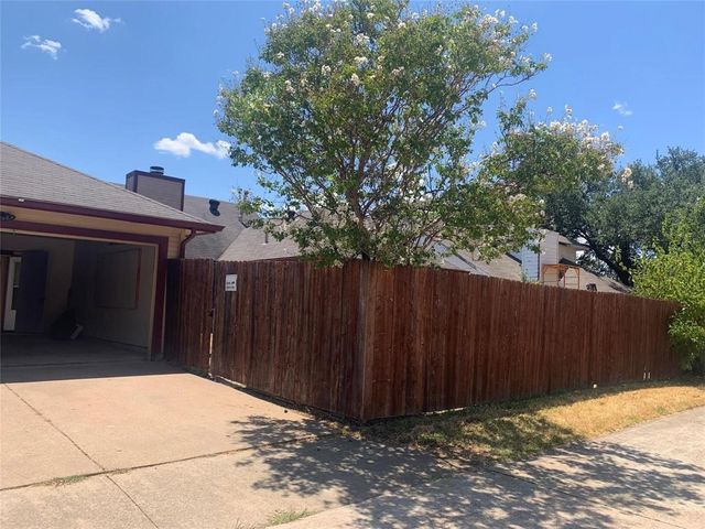 2766 Claremont Drive, Grand Prairie, TX 75052