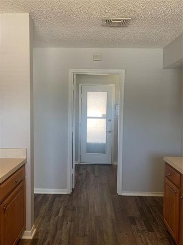 2766 Claremont Drive, Grand Prairie, TX 75052