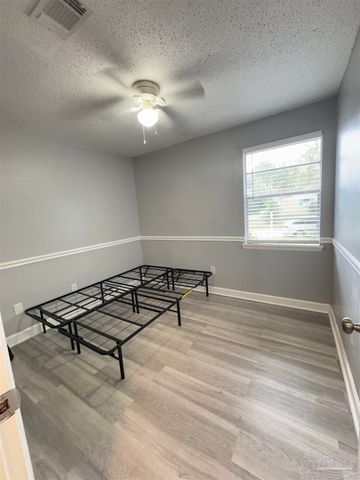 346 Quigley Rd, Pensacola, FL 32506