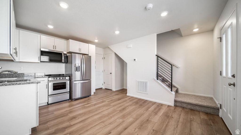 541 N BEAVER LN, Saratoga Springs, UT 84045 — photo 5