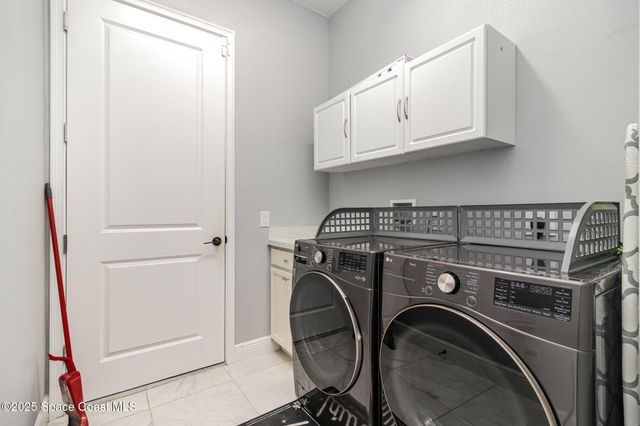 1923 Crossbill Drive, Titusville, FL 32796